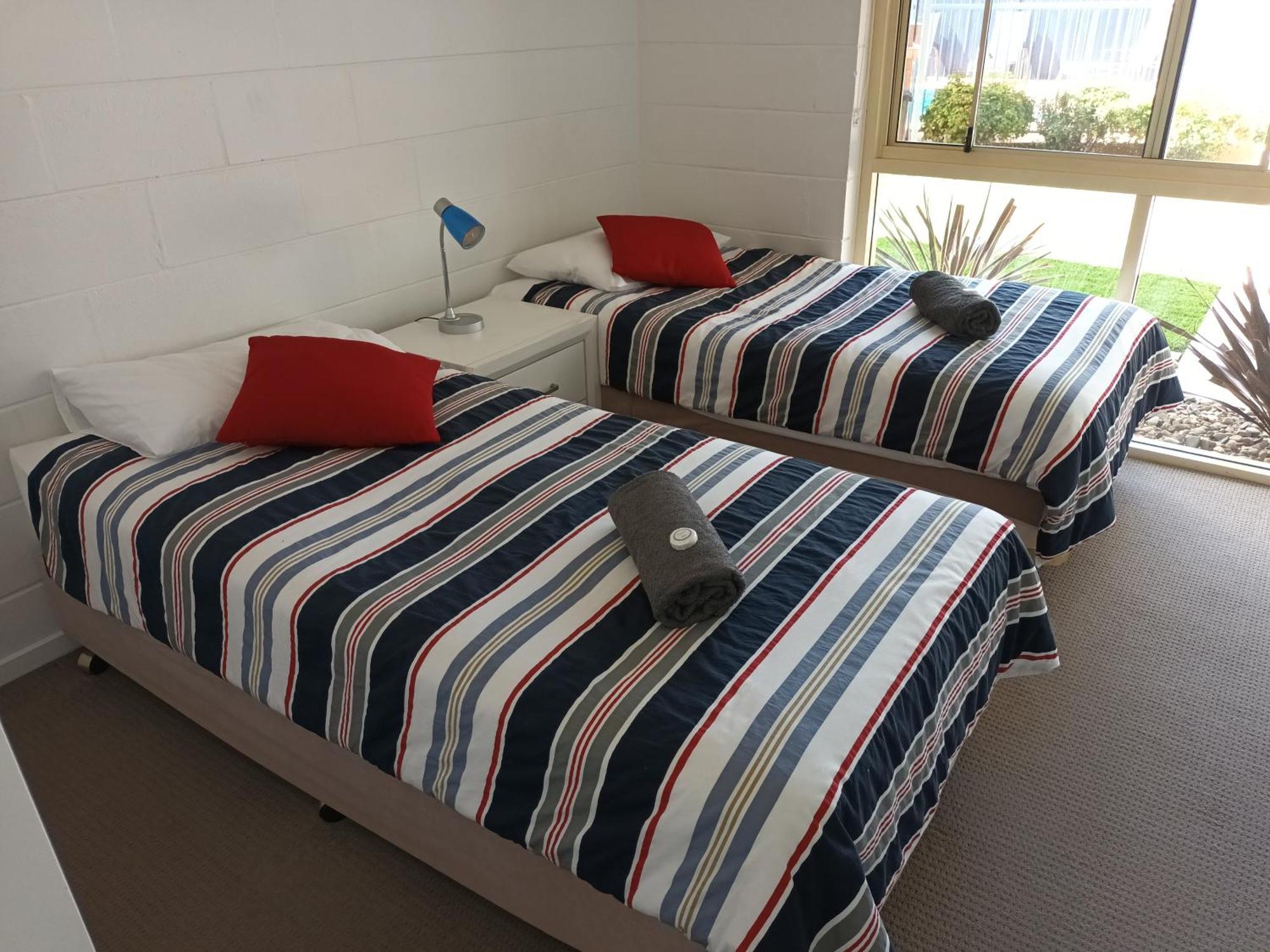 Grandeur Holiday Units Merimbula Room photo